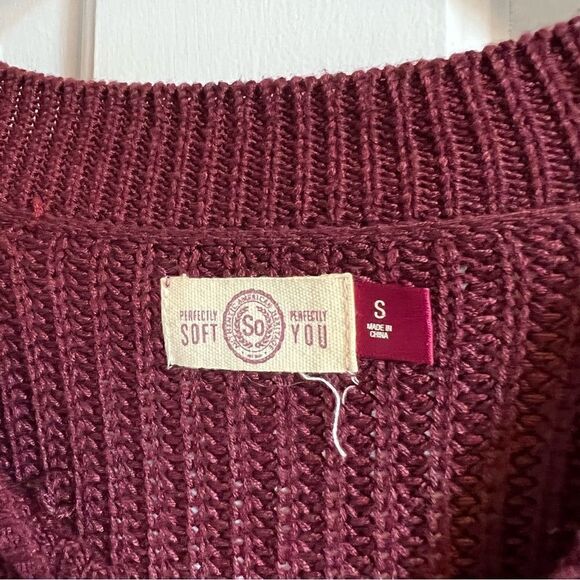 SO Maroon knit sweater small - Picture 4 of 8